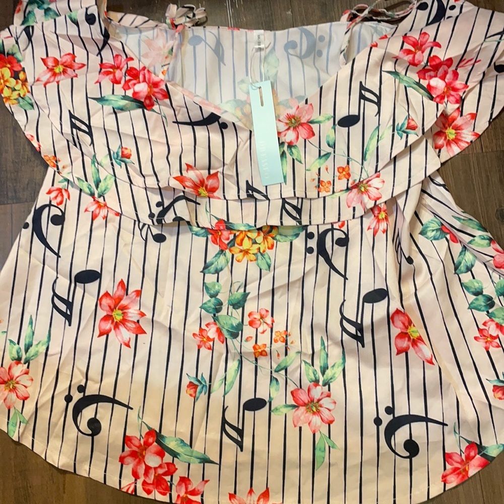 New music print top